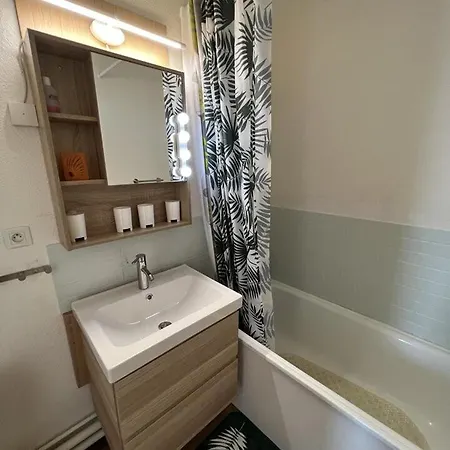 Marine - 064 - Entierement Renove Et Decore Avec Gout Mae-6921 Soulac-sur-Mer